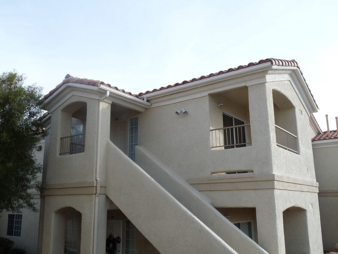 Primary Photo - 2nd floor unit in gated community with pool