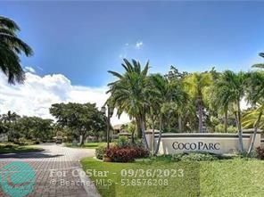 Foto del edificio - 631 Lyons Rd