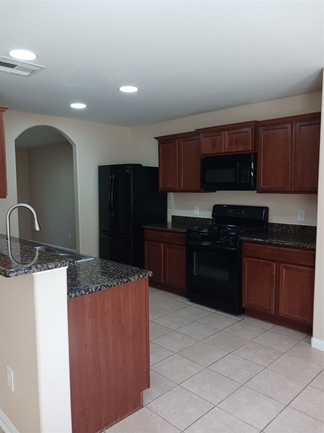 Building Photo - 10208 Wood Fern Ct