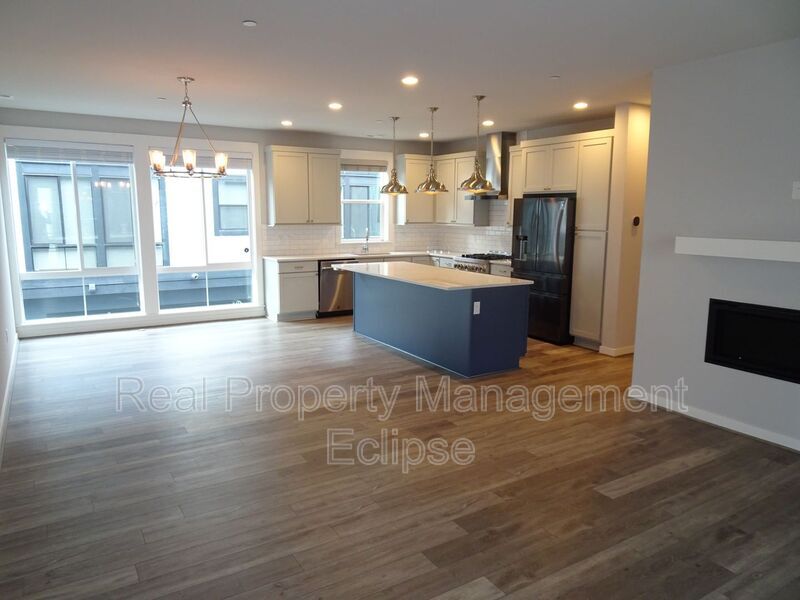 Foto principal - 21721 24th Ave SE