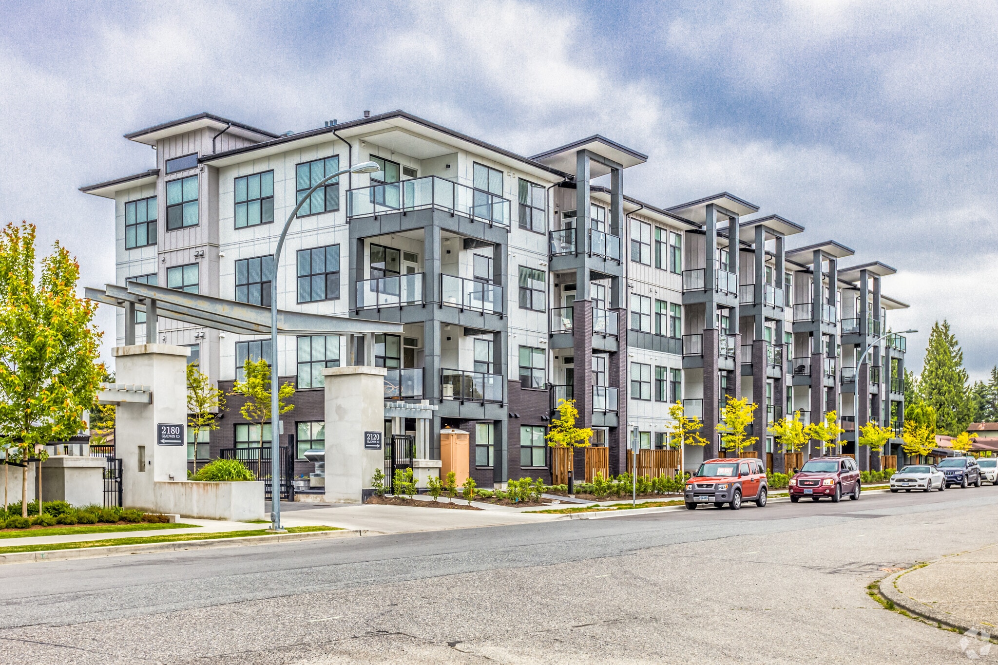 The Onyx at Mahagony