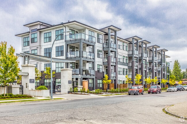 The Onyx at Mahagony