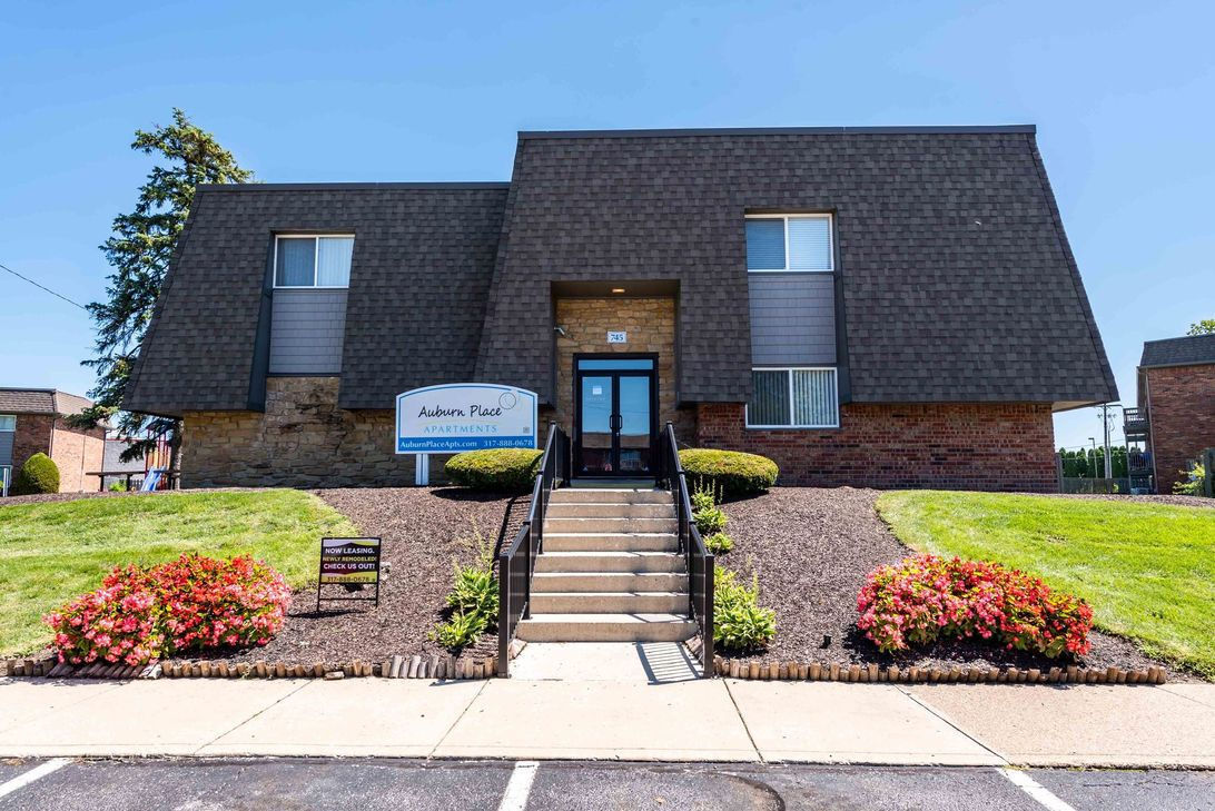 Auburn Place Apartments Apartments 745 Wooddale Ter Greenwood, IN