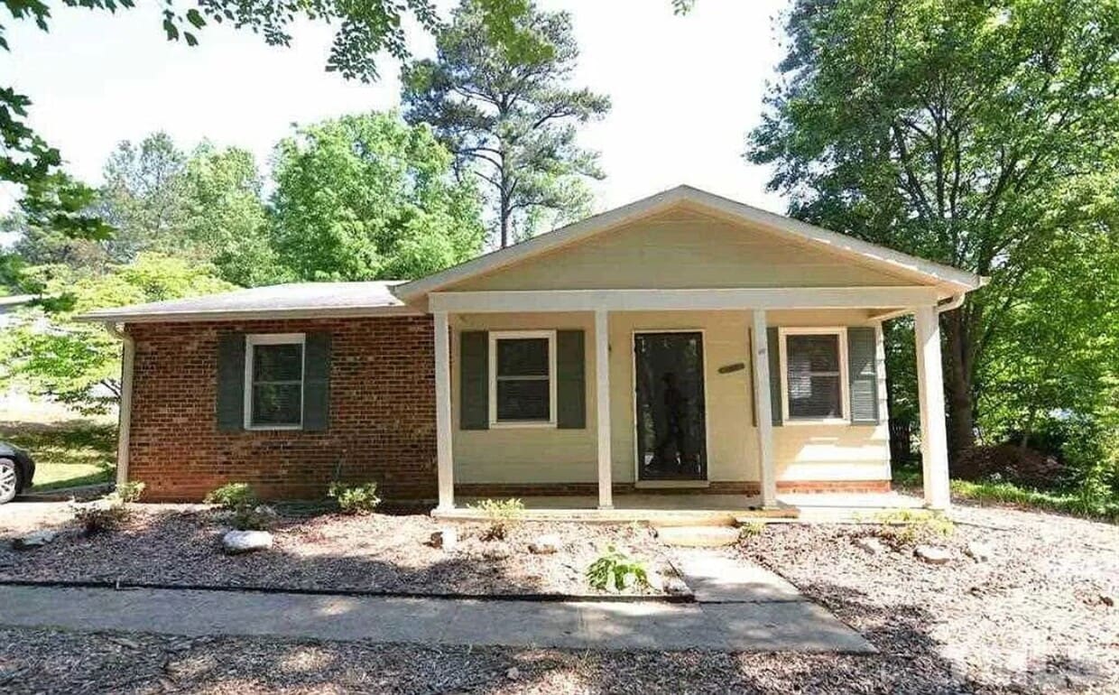 Primary Photo - 3 Bedroom Home in Raleigh