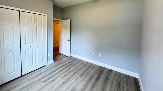 Building Photo - 702 Broadway Ave