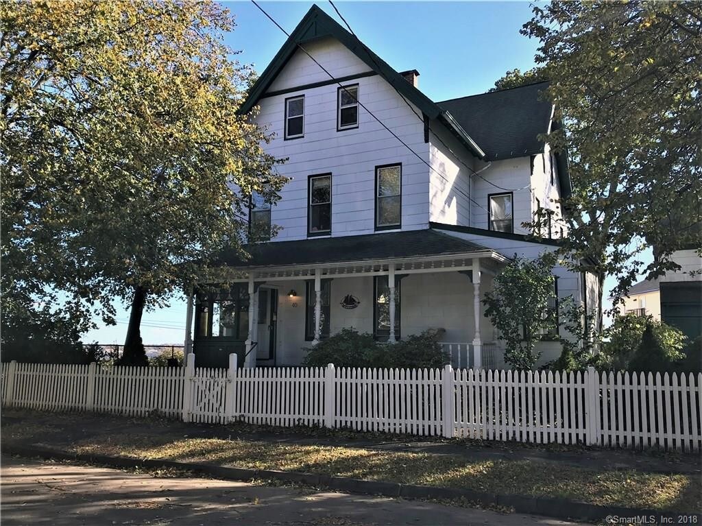 Primary Photo - 40 Sea St