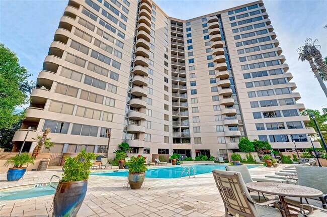 Foto del edificio - 3525 Sage Rd