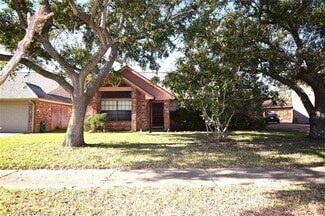 Building Photo - 2926 Field Line Dr