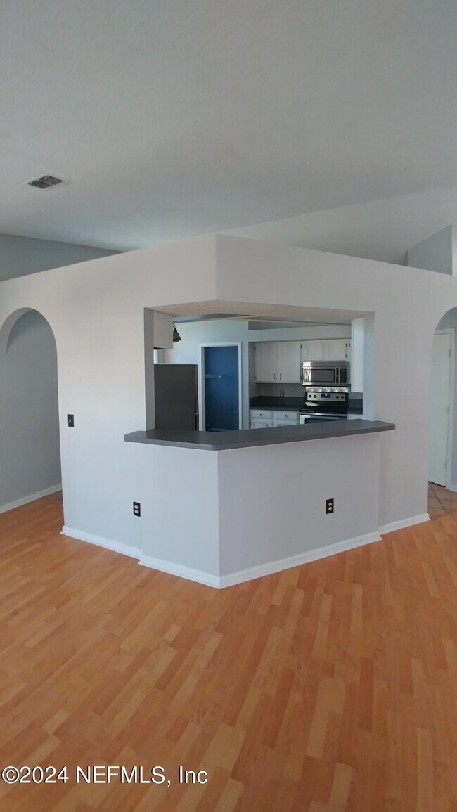 Building Photo - 9687 Hersham Ct