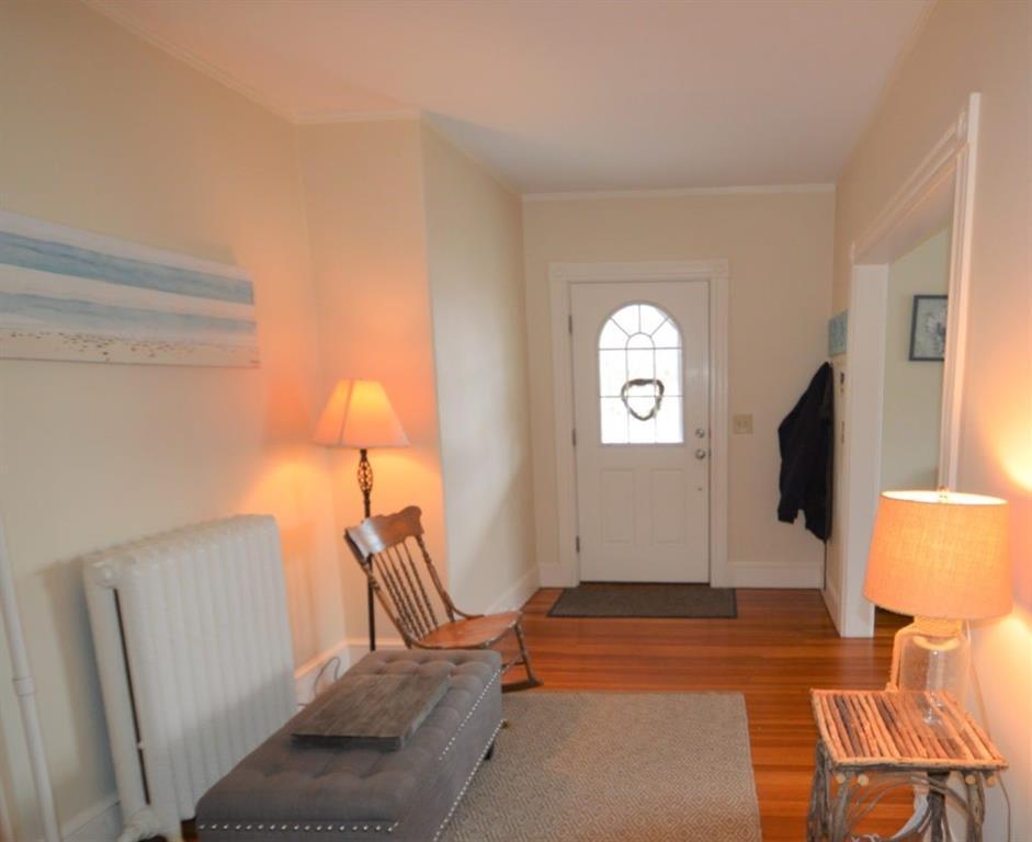 Primary Photo - 32 Morton Ave