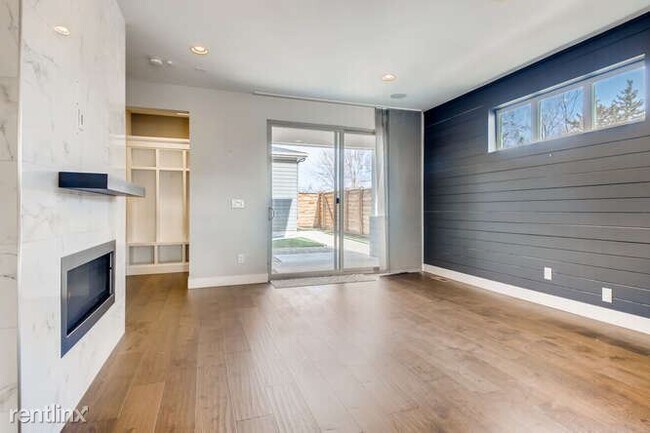 Foto del edificio - 4 br, 4.5 bath Duplex - 4505 West 50th Avenue