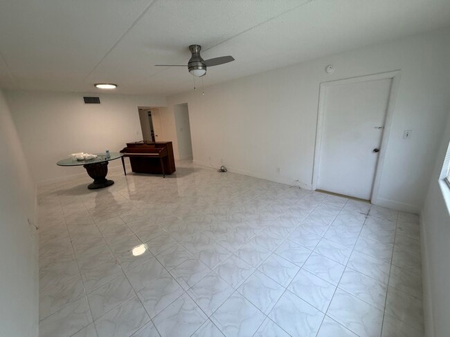 Building Photo - 4500 N Flagler Dr