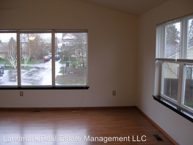 Foto del edificio - 1420-1422 E Maryland St