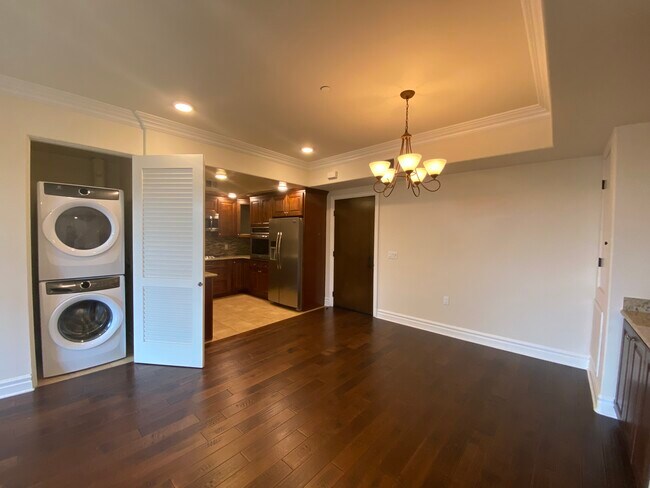 Vista a la entrada - 11100 Riverside Dr