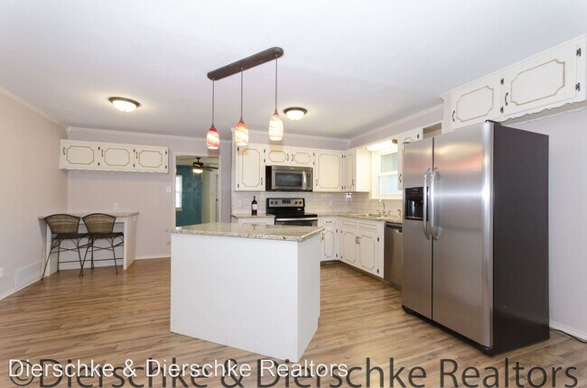 Foto del edificio - 3 br, 2 bath House - 290 Mockingbird Ln.