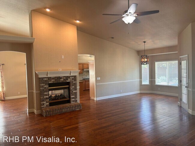Building Photo - 4 br, 2 bath House - 5038 W Modoc Ave