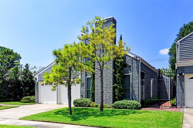 Foto del edificio - 4110 Sun Meadow Dr