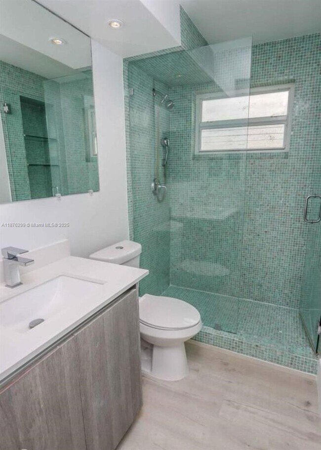 Building Photo - 301 Jefferson Ave