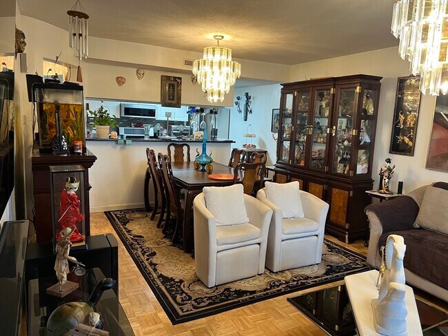 Foto del edificio - 165 Cottage St