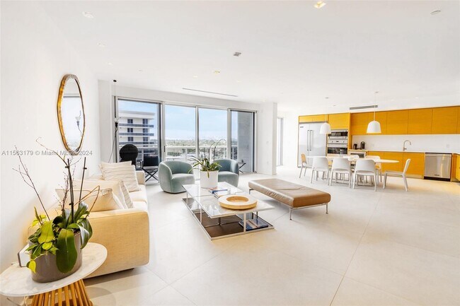 Foto del edificio - 9601 Collins Ave