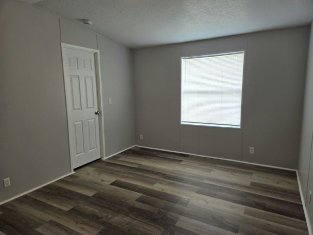 Foto del edificio - 119 Elderberry Ln