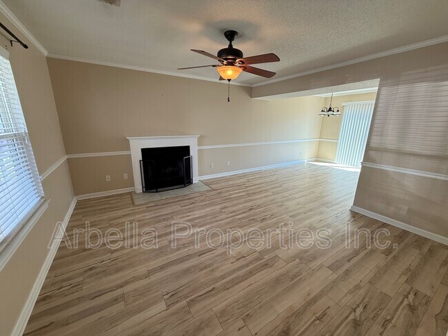 Foto del edificio - 263 Copper Hill Dr