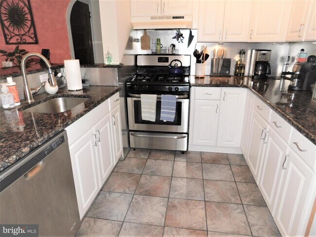 Foto del edificio - 488 Roxborough Ave