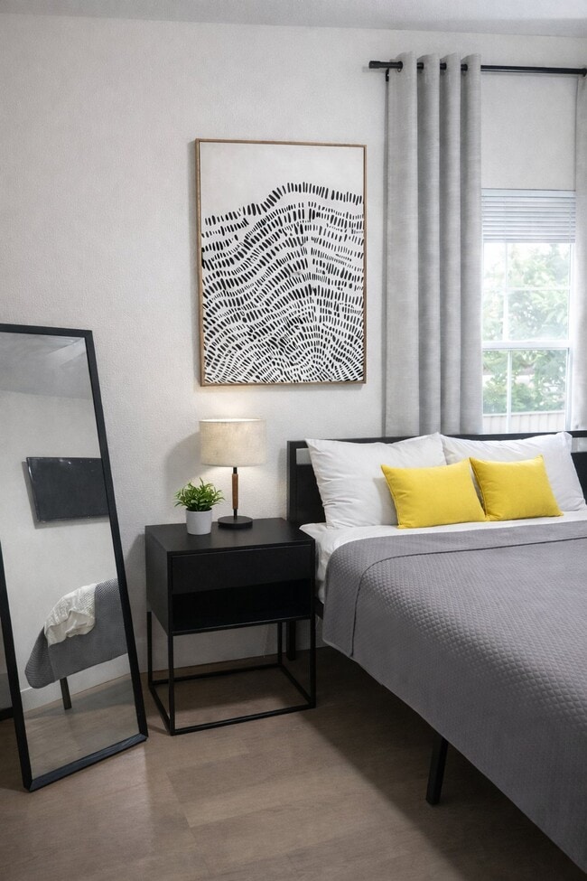 Photo - 801 E Knollwood St House