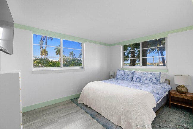Foto del edificio - 917 N Flagler Dr
