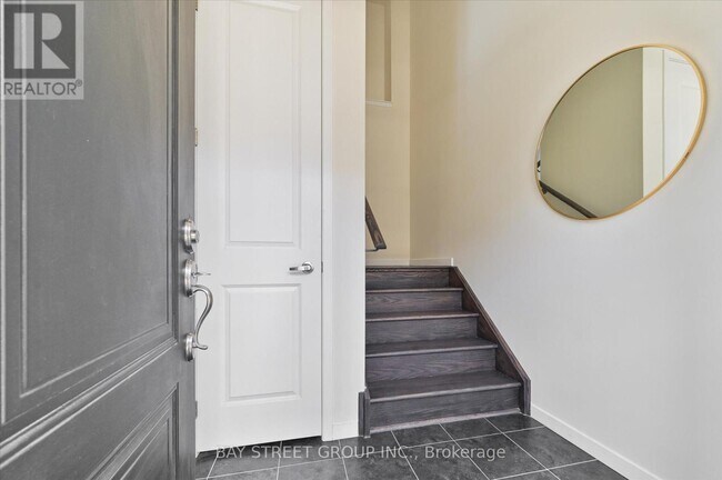 Building Photo - 36 Armillo Pl