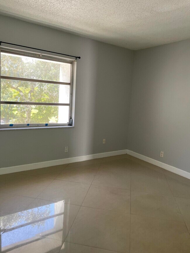 Foto del edificio - 610 NW 13th St