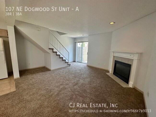 Building Photo - 107 NE Dogwood
