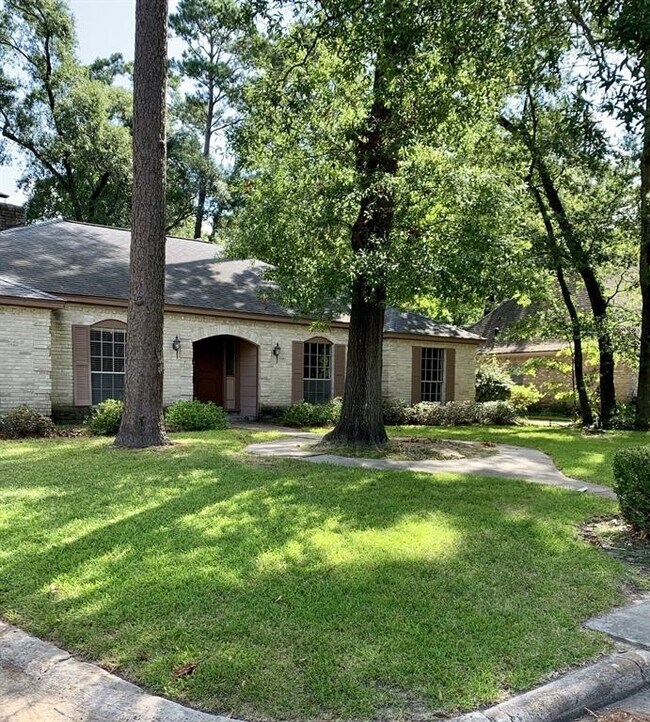 Foto del edificio - 2123 Lakeville Dr