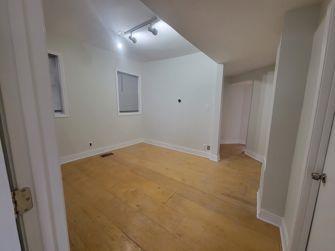 Foto principal - 4335 S Saint Lawrence Ave