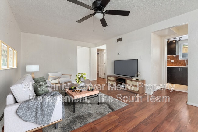 Building Photo - 9050 N Elm Ct