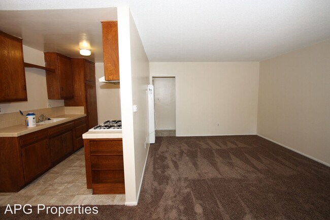 Foto del edificio - 12561 Camus Ln