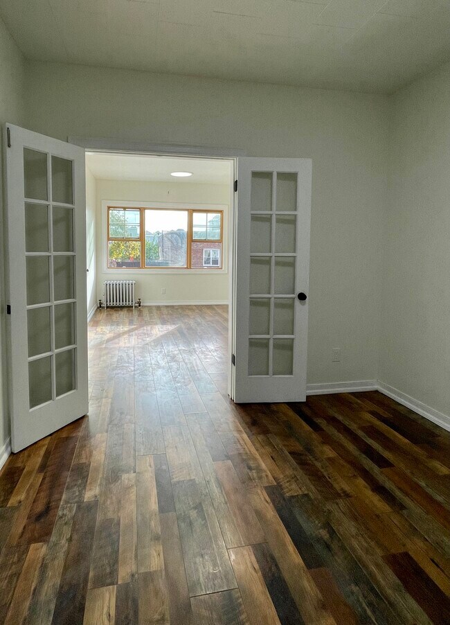 Building Photo - Brand new 1.5BED in great location
