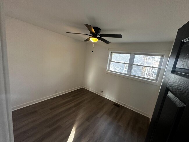 Foto del edificio - 749 Mt Hope St