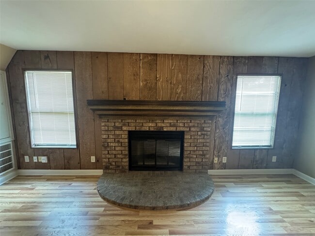 Building Photo - 540 25th St