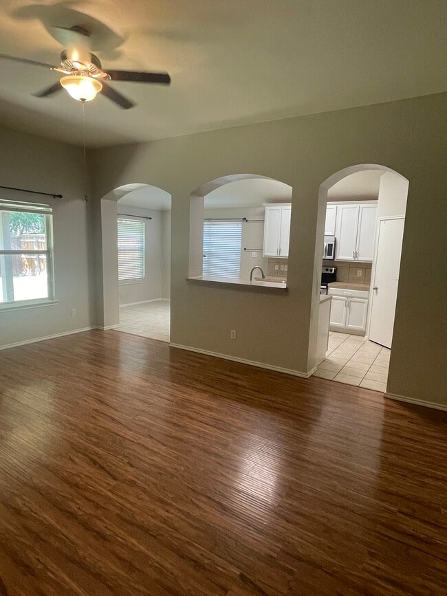 Building Photo - 1832 White Pine Trail