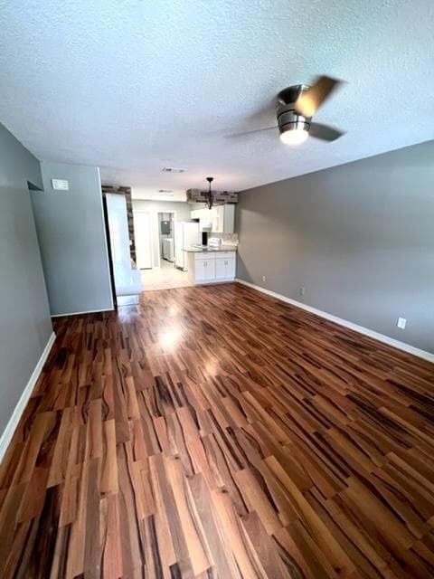 Building Photo - 4612 Brady Ln