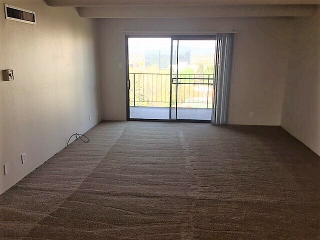 Foto del edificio - Breathtaking Mountain Views from the 10th ...
