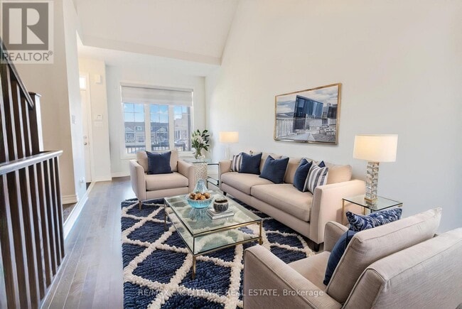 Building Photo - 28 Bluestone Cres