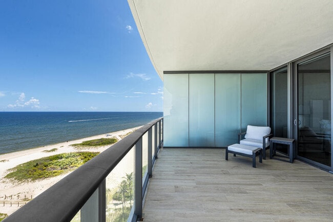 Foto del edificio - 1116 N Ocean Blvd