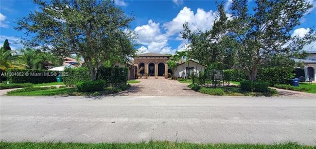 Photo - 12965 SW 197th St House