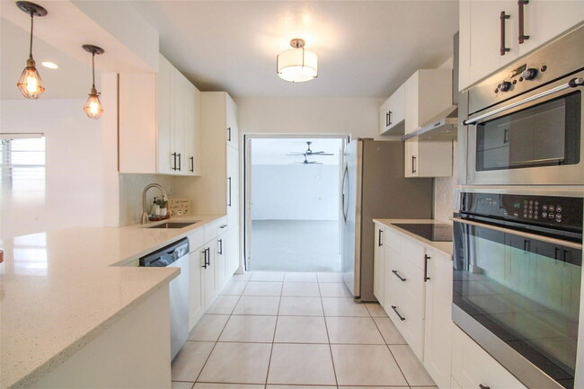 Foto del edificio - 9680 SW 77th St