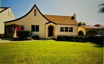 Building Photo - 1344 S Curson Ave