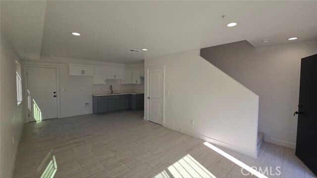 Foto del edificio - 10415 Avalon Blvd