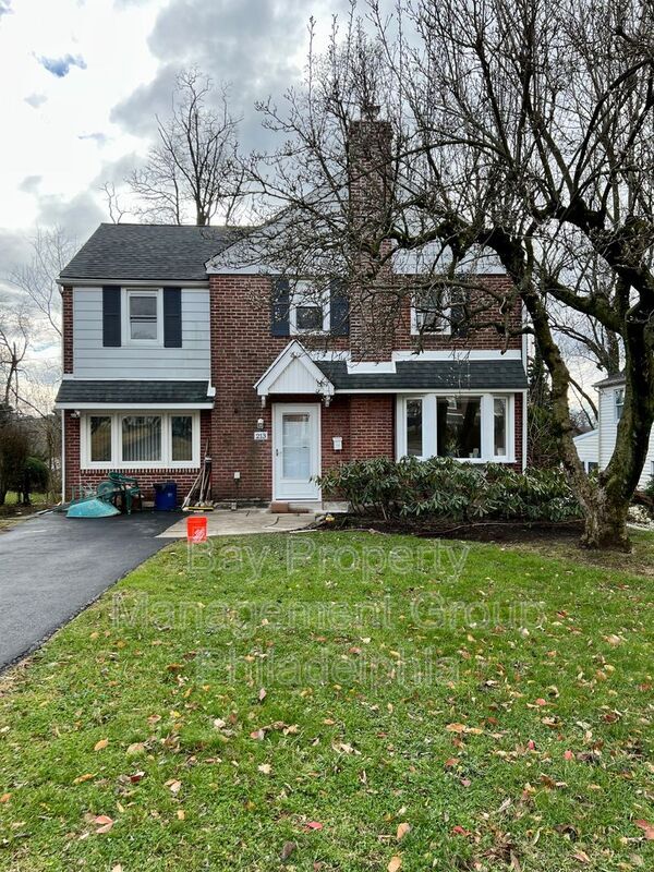 Foto del edificio - 213 Walnut Hill Ln