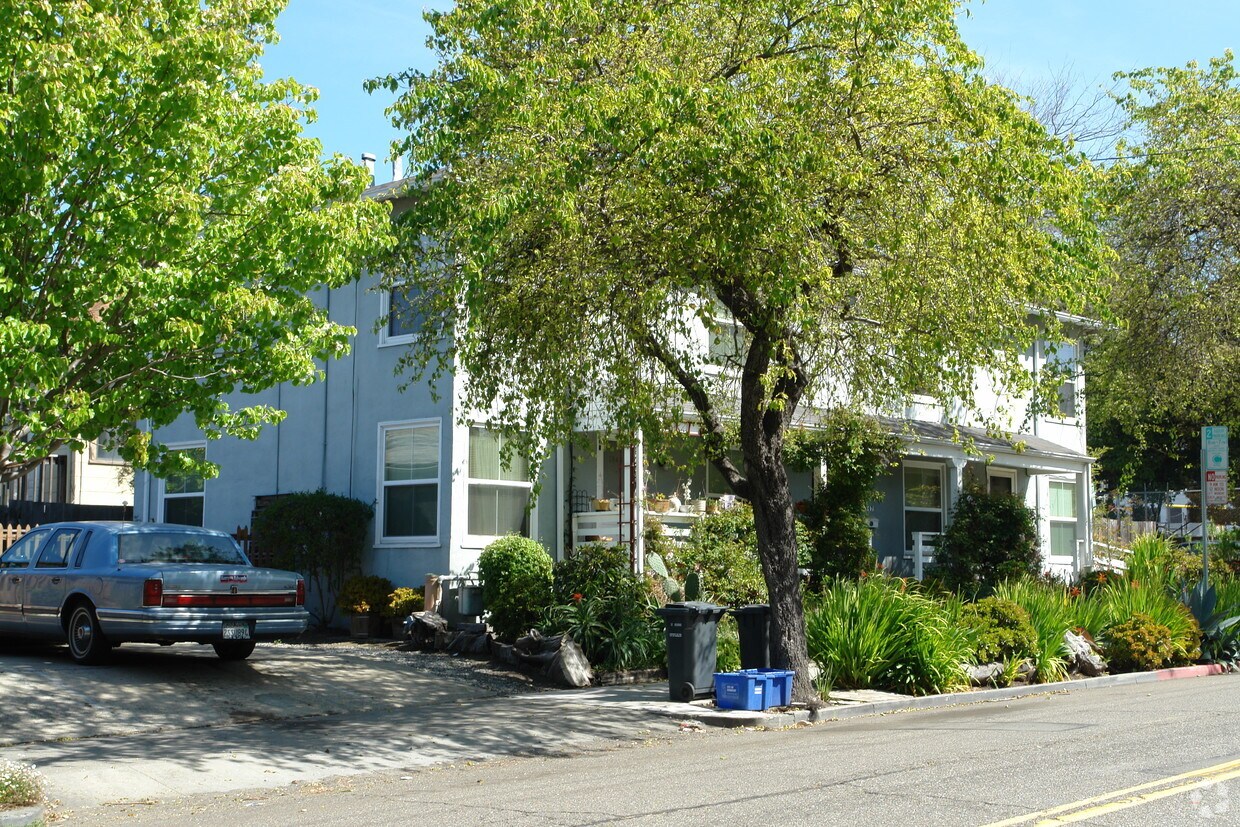Building Photo - 1843-1849 Channing Way
